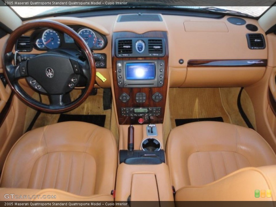 Cuoio Interior Dashboard for the 2005 Maserati Quattroporte  #41634511