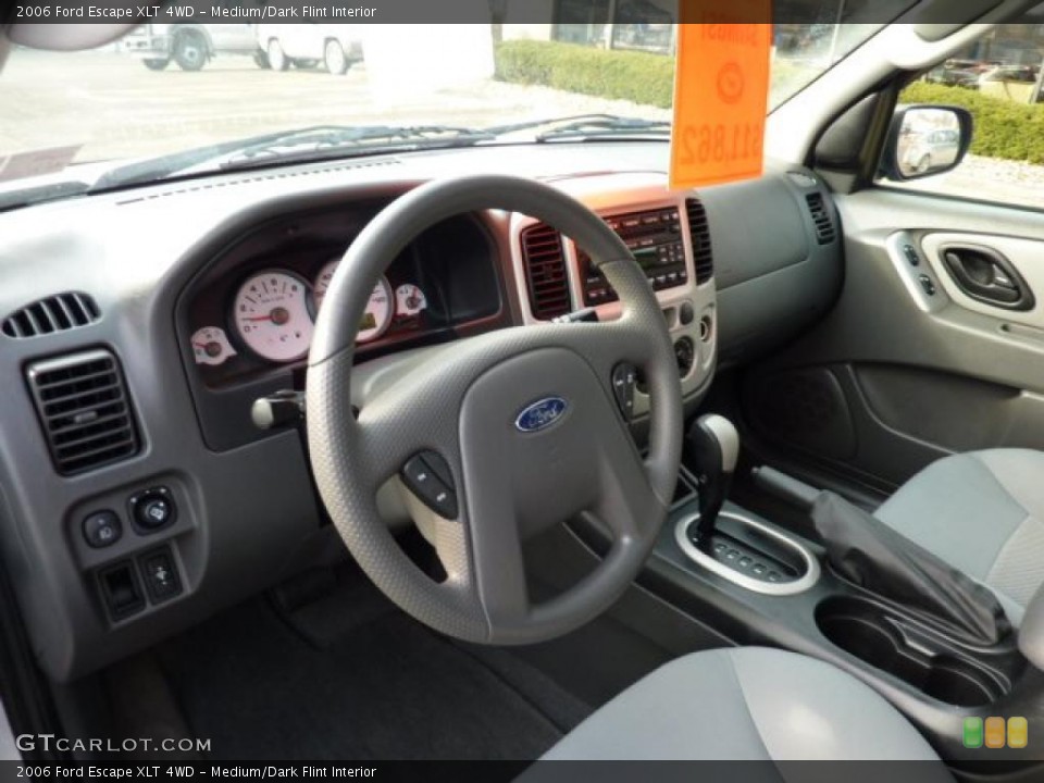 Medium/Dark Flint Interior Photo for the 2006 Ford Escape XLT 4WD #41635591