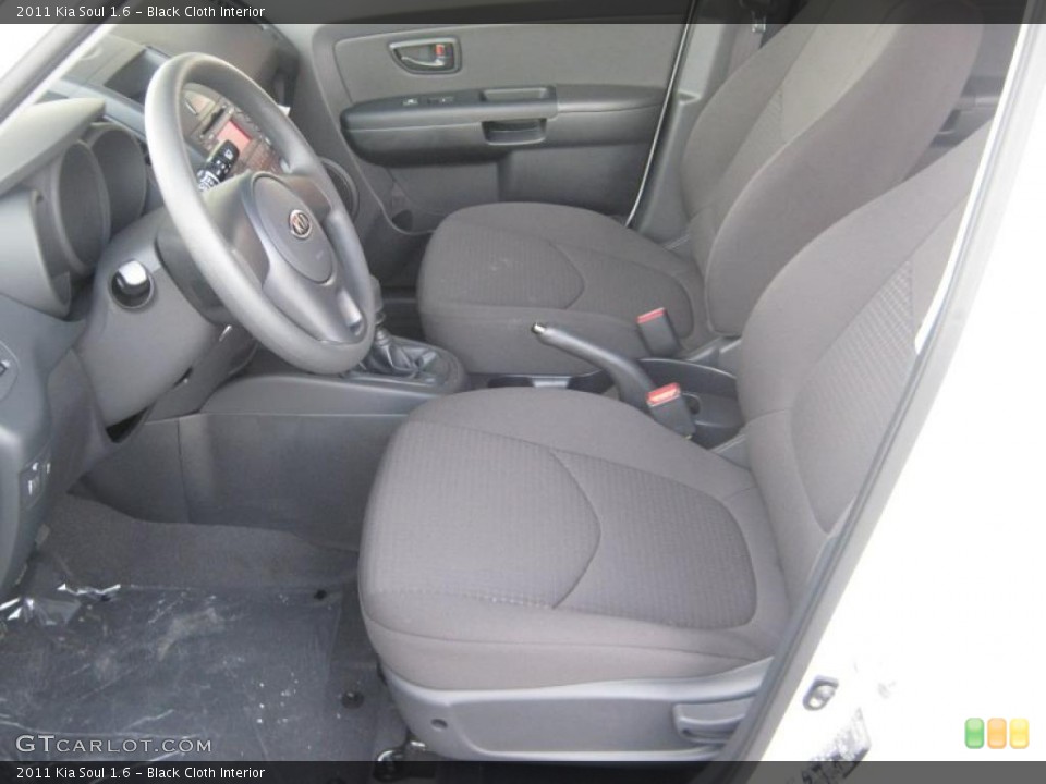 Black Cloth Interior Photo for the 2011 Kia Soul 1.6 #41640627