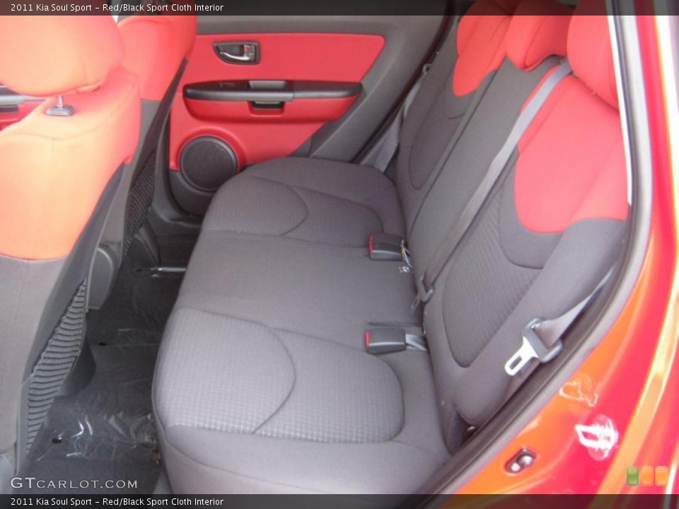 Red/Black Sport Cloth Interior Photo for the 2011 Kia Soul Sport #41641399