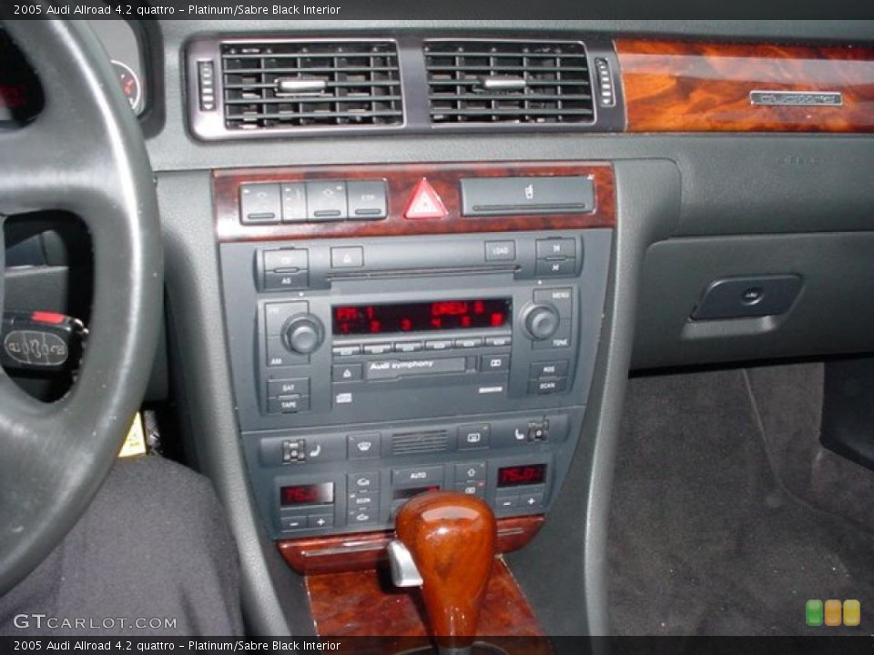 Platinum/Sabre Black Interior Controls for the 2005 Audi Allroad 4.2 quattro #41644655