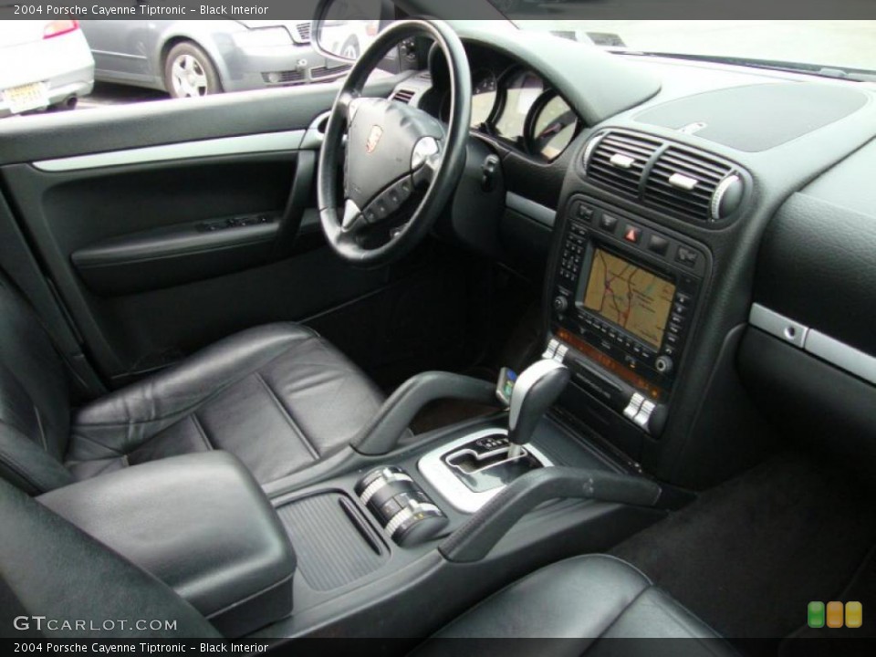Black Interior Photo for the 2004 Porsche Cayenne Tiptronic #41645263