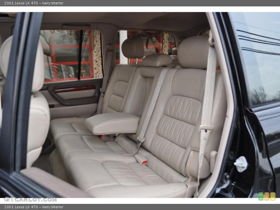 Ivory Interior Photo for the 2001 Lexus LX 470 #41655471