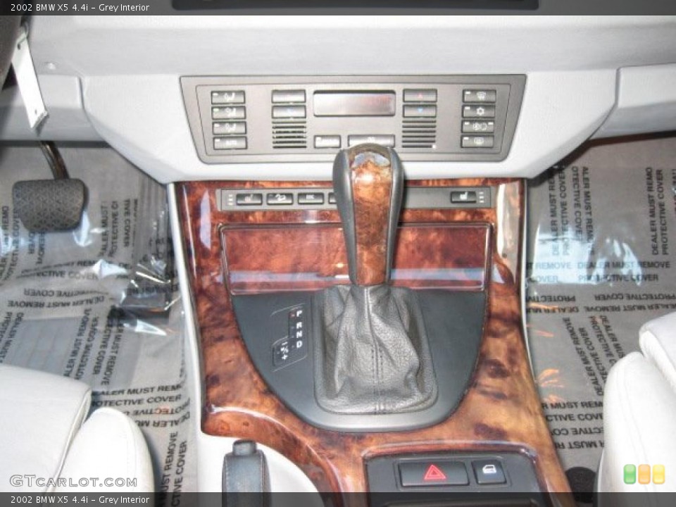 Grey Interior Transmission for the 2002 BMW X5 4.4i #41659663