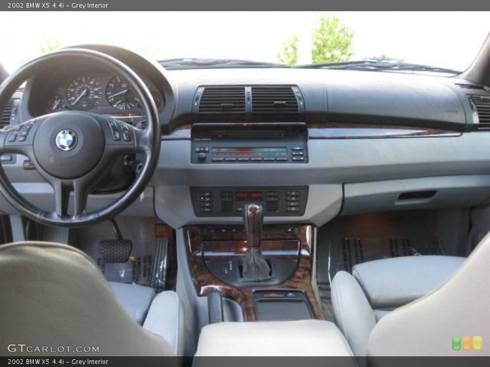 Grey Interior Dashboard for the 2002 BMW X5 4.4i #41659679