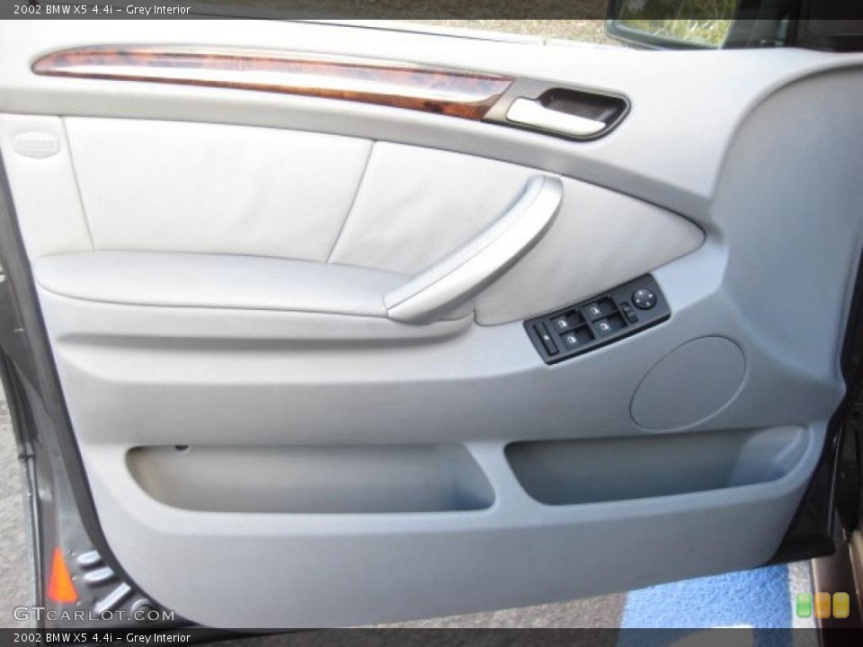 Grey Interior Door Panel for the 2002 BMW X5 4.4i #41659711