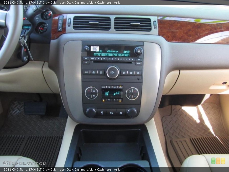 Very Dark Cashmere/Light Cashmere Interior Controls for the 2011 GMC Sierra 1500 SLT Crew Cab #41667756