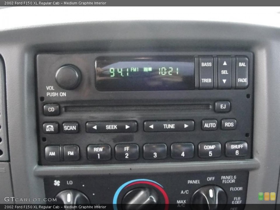 Medium Graphite Interior Controls for the 2002 Ford F150 XL Regular Cab #41678637