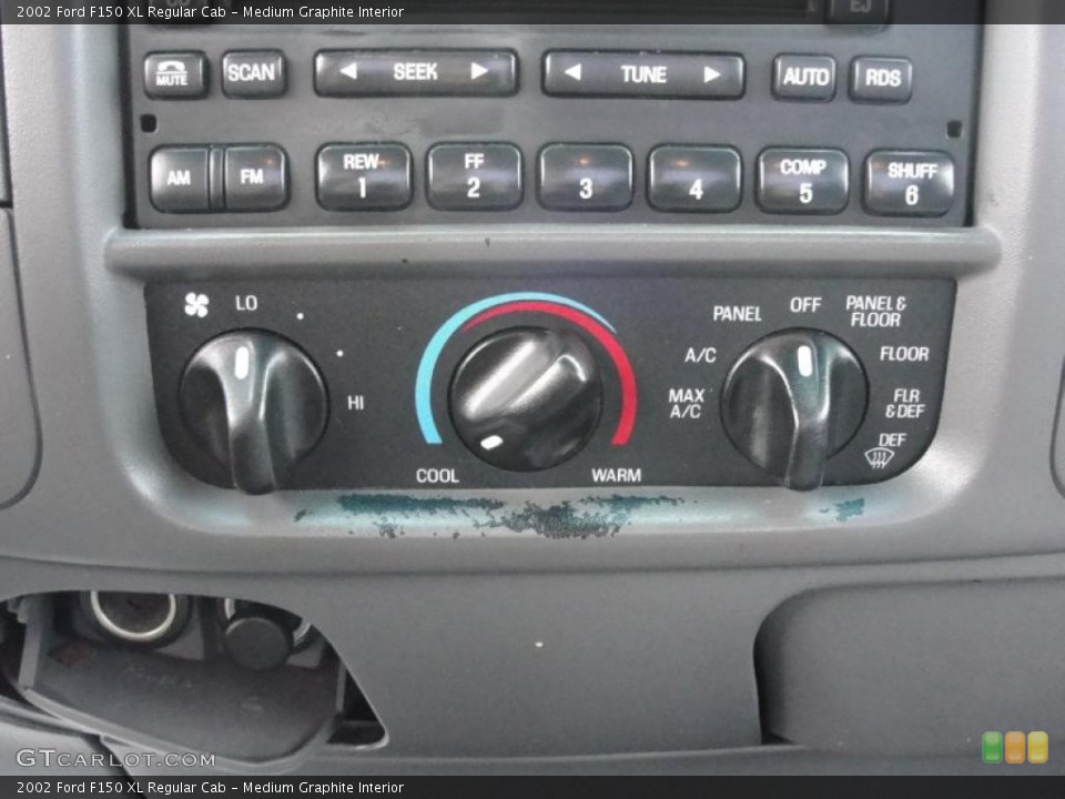 Medium Graphite Interior Controls for the 2002 Ford F150 XL Regular Cab #41678653