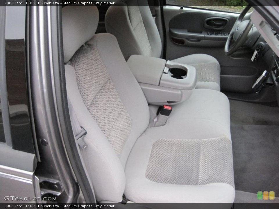 Medium Graphite Grey Interior Photo for the 2003 Ford F150 XLT SuperCrew #41680325