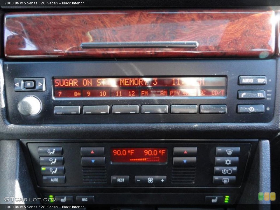 Black Interior Controls for the 2000 BMW 5 Series 528i Sedan #41687933