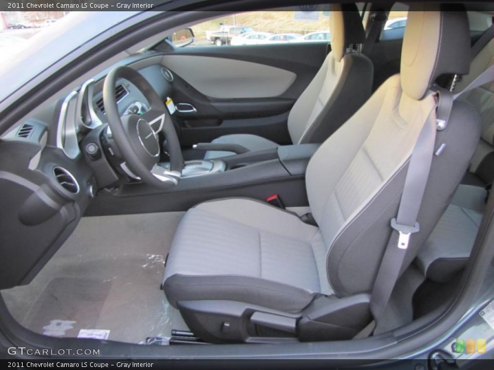 Gray Interior Photo for the 2011 Chevrolet Camaro LS Coupe #41689449