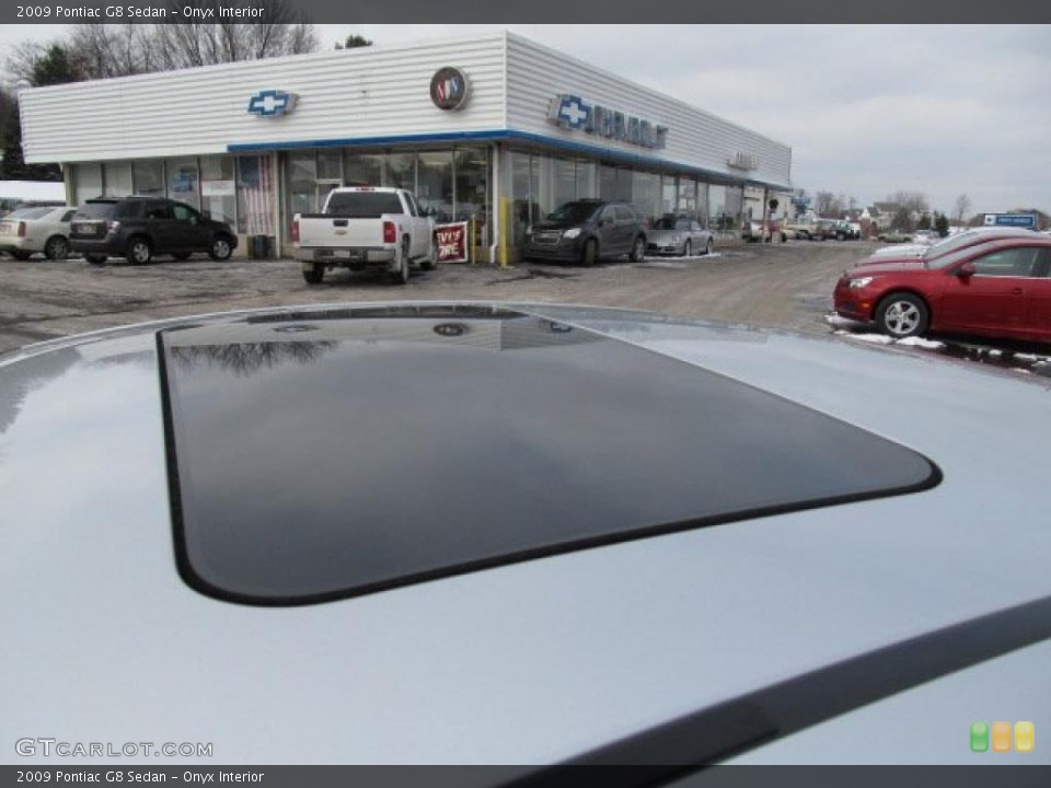 Onyx Interior Sunroof for the 2009 Pontiac G8 Sedan #41692953