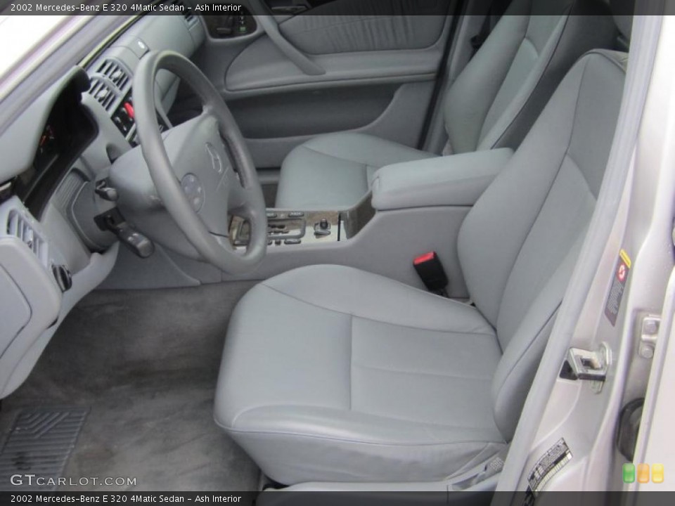 Ash Interior Photo for the 2002 Mercedes-Benz E 320 4Matic Sedan #41694294