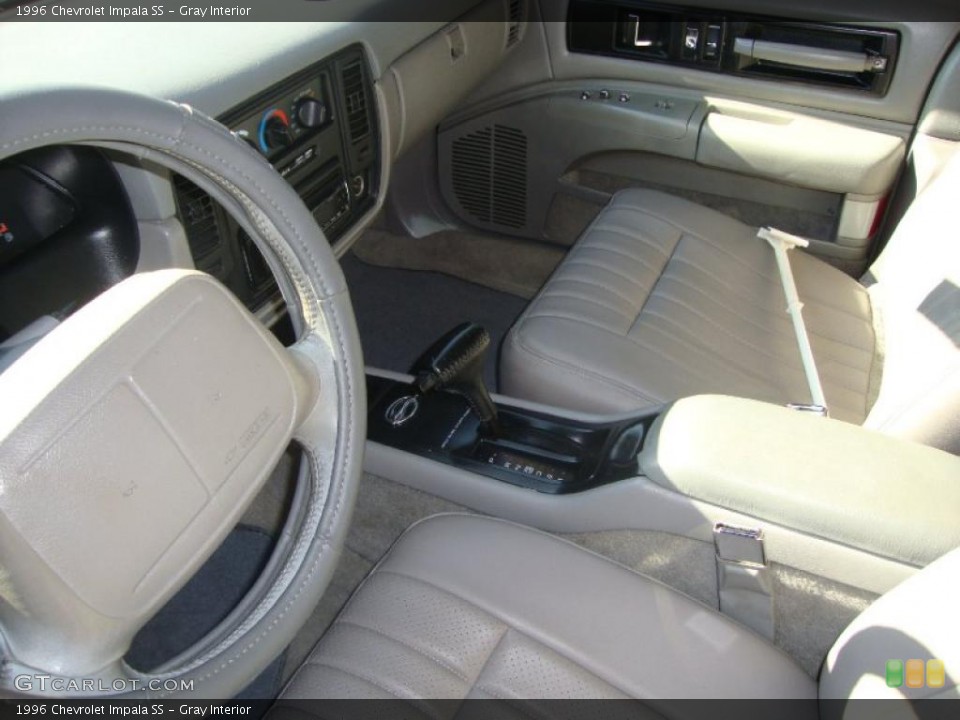 Gray Interior Photo for the 1996 Chevrolet Impala SS #41699503