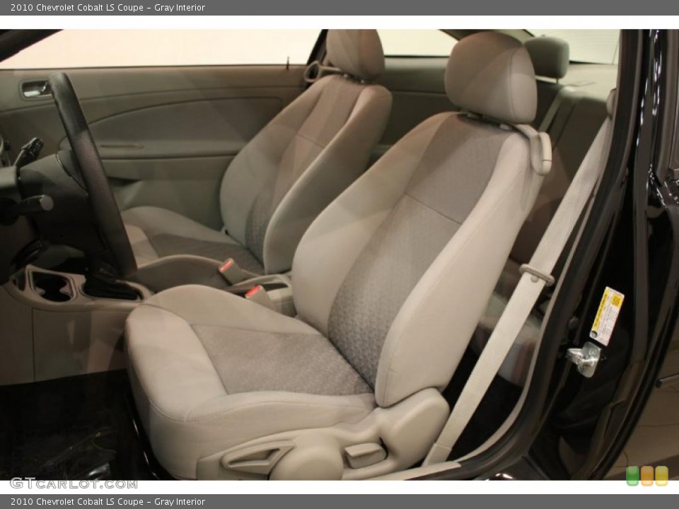 Gray Interior Photo for the 2010 Chevrolet Cobalt LS Coupe #41705954