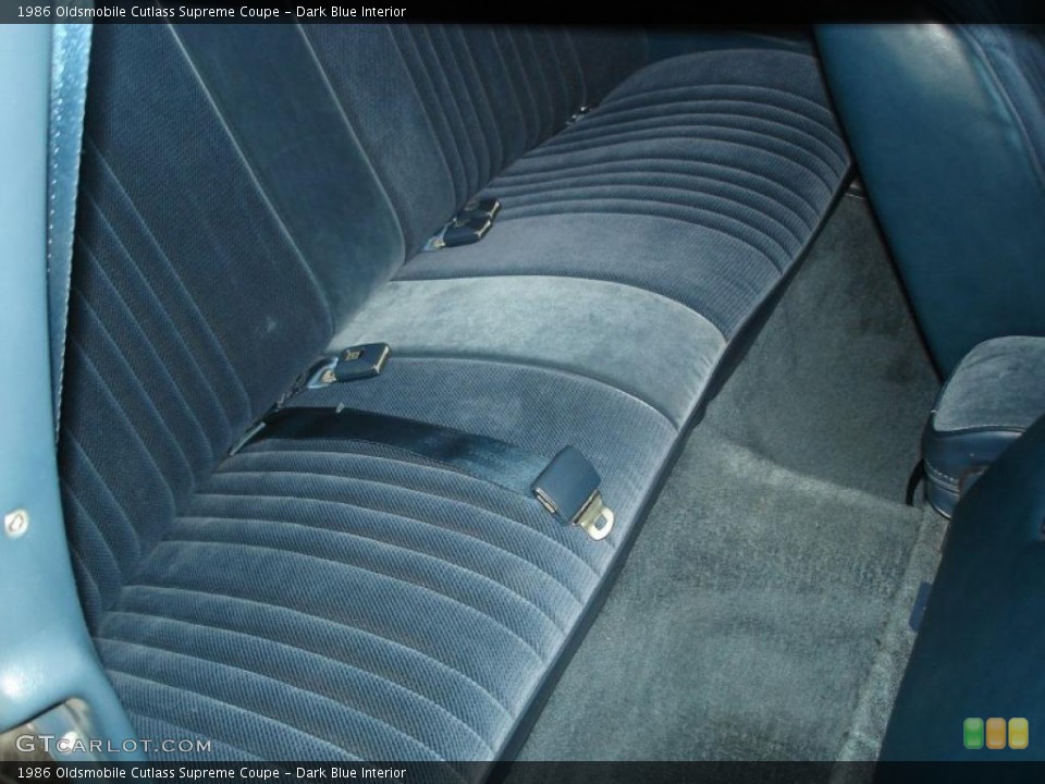 Dark Blue Interior Photo for the 1986 Oldsmobile Cutlass Supreme Coupe #41712142