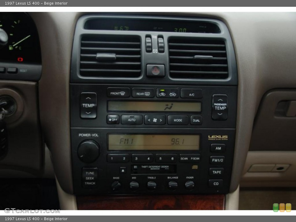 Beige Interior Controls for the 1997 Lexus LS 400 #41712730