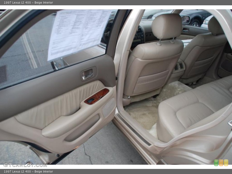 Beige Interior Photo for the 1997 Lexus LS 400 #41712892