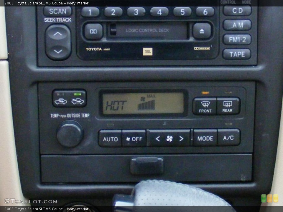 Ivory Interior Controls for the 2003 Toyota Solara SLE V6 Coupe #41716874