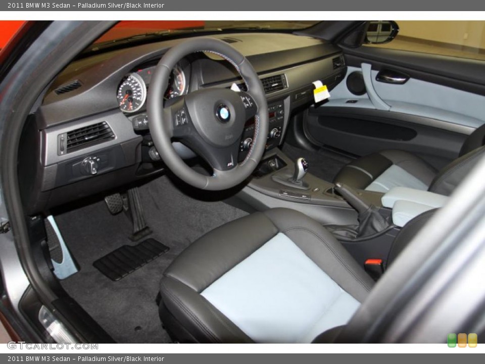 Palladium Silver/Black Interior Photo for the 2011 BMW M3 Sedan #41717058