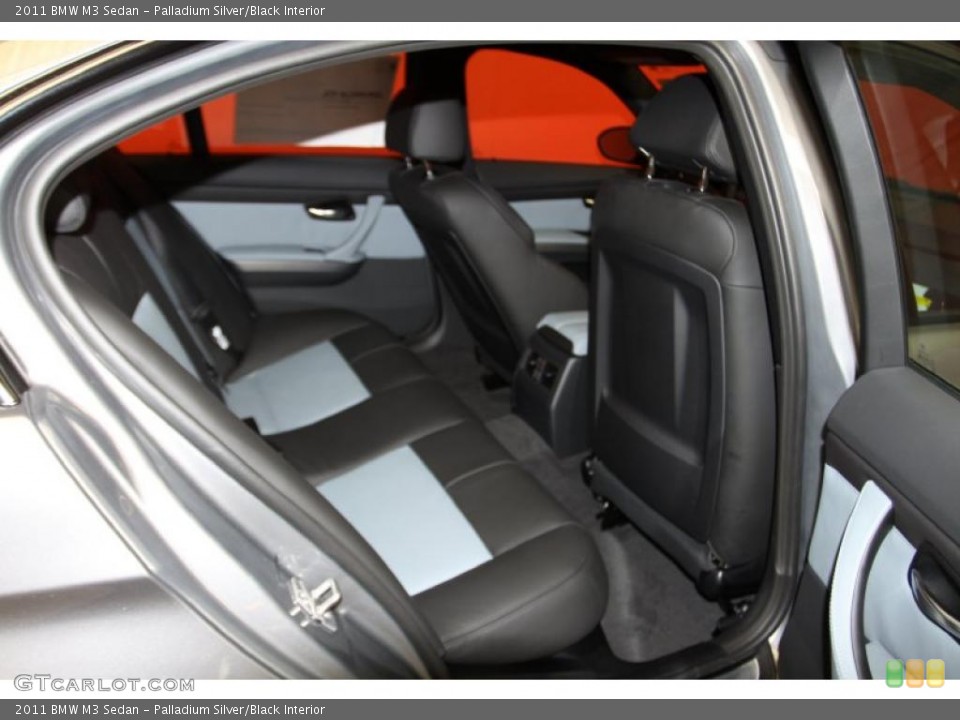 Palladium Silver/Black Interior Photo for the 2011 BMW M3 Sedan #41717202
