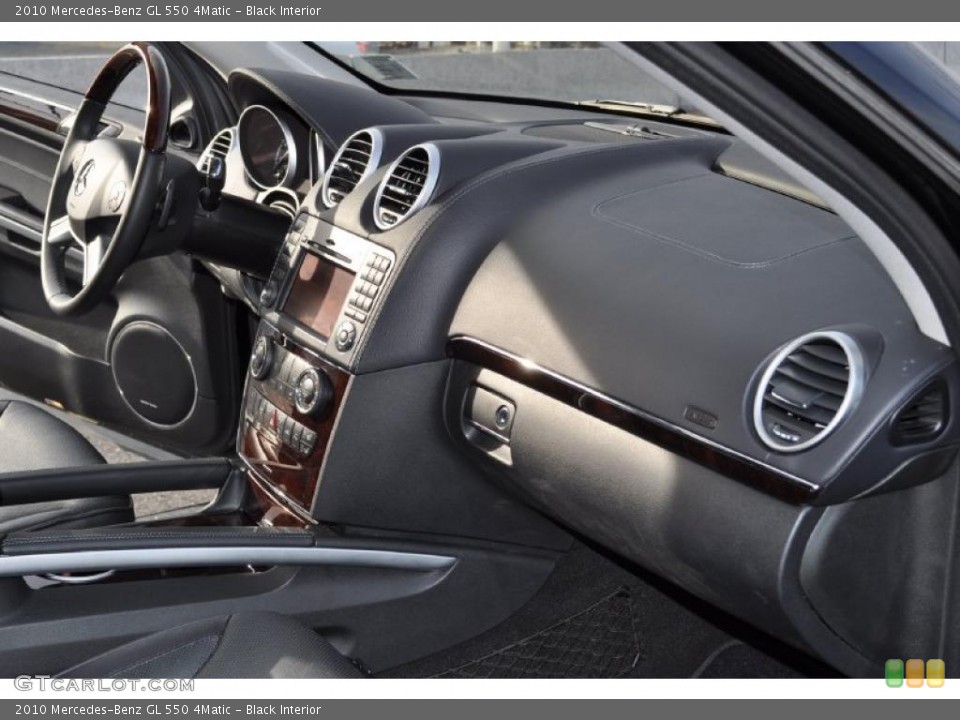 Black Interior Dashboard for the 2010 Mercedes-Benz GL 550 4Matic #41718038