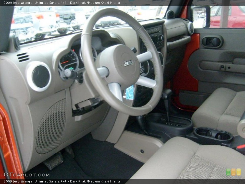 Dark Khaki/Medium Khaki Interior Photo for the 2009 Jeep Wrangler Unlimited Sahara 4x4 #41719050