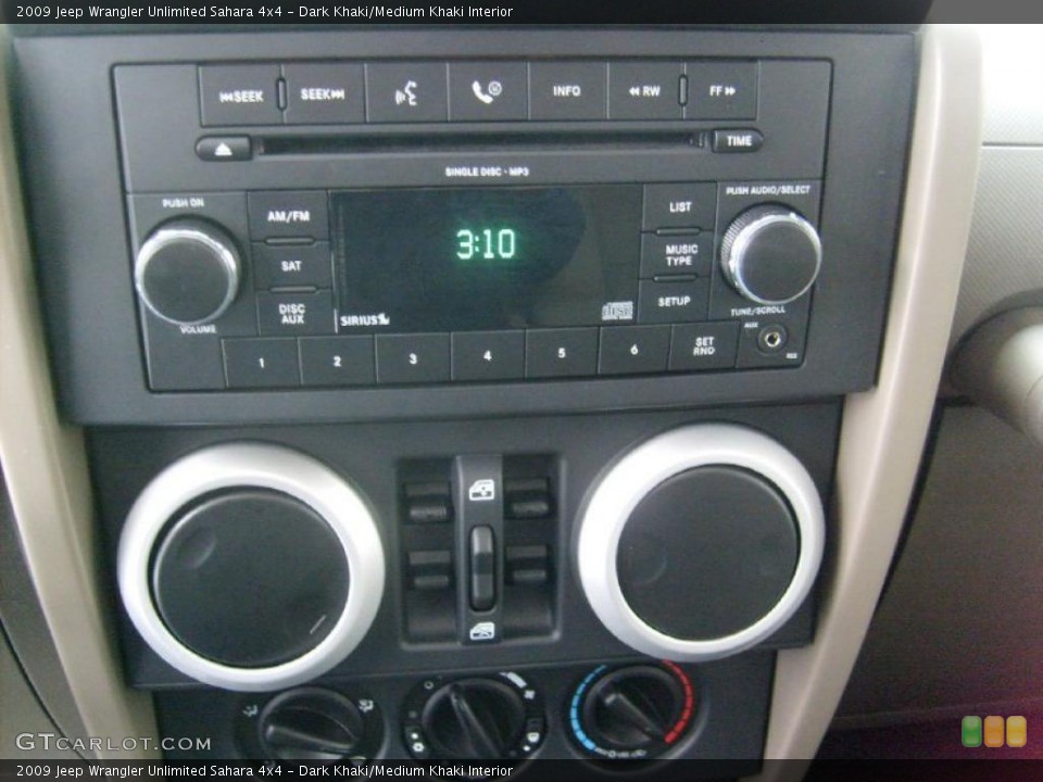 Dark Khaki/Medium Khaki Interior Controls for the 2009 Jeep Wrangler Unlimited Sahara 4x4 #41719082