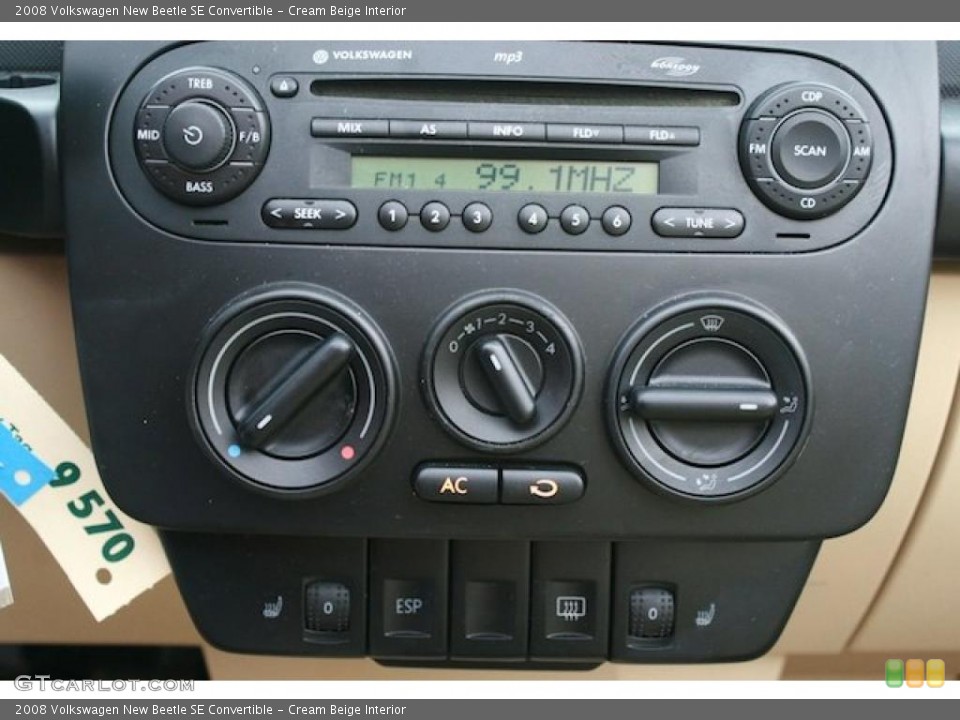 Cream Beige Interior Controls for the 2008 Volkswagen New Beetle SE Convertible #41727805