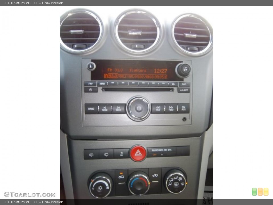 Gray Interior Controls for the 2010 Saturn VUE XE #41732054