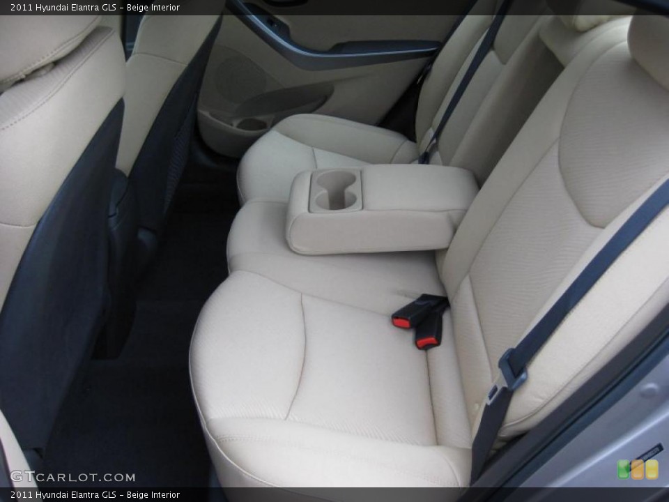 Beige Interior Photo for the 2011 Hyundai Elantra GLS #41740958