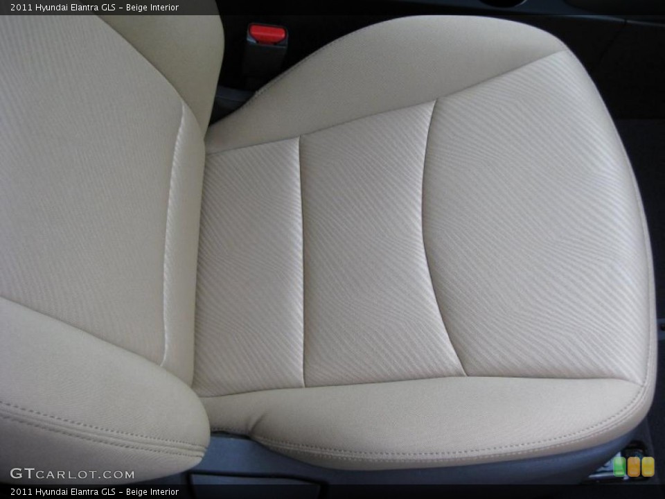 Beige Interior Photo for the 2011 Hyundai Elantra GLS #41741010