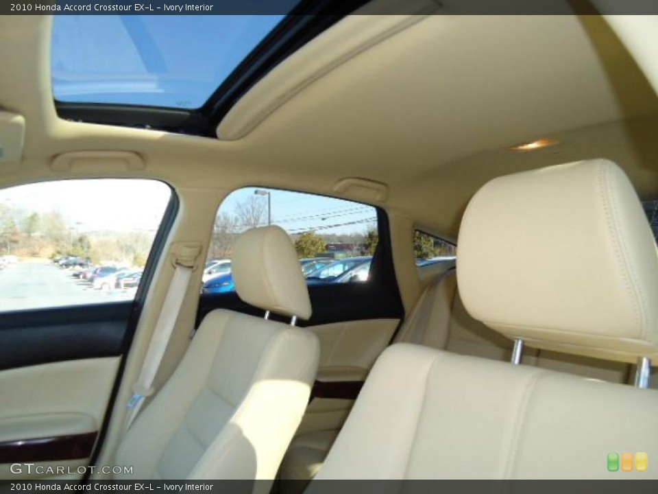 Ivory Interior Photo for the 2010 Honda Accord Crosstour EX-L #41741078