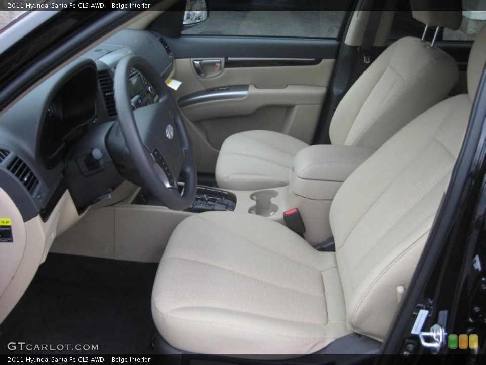 Beige Interior Photo for the 2011 Hyundai Santa Fe GLS AWD #41742046