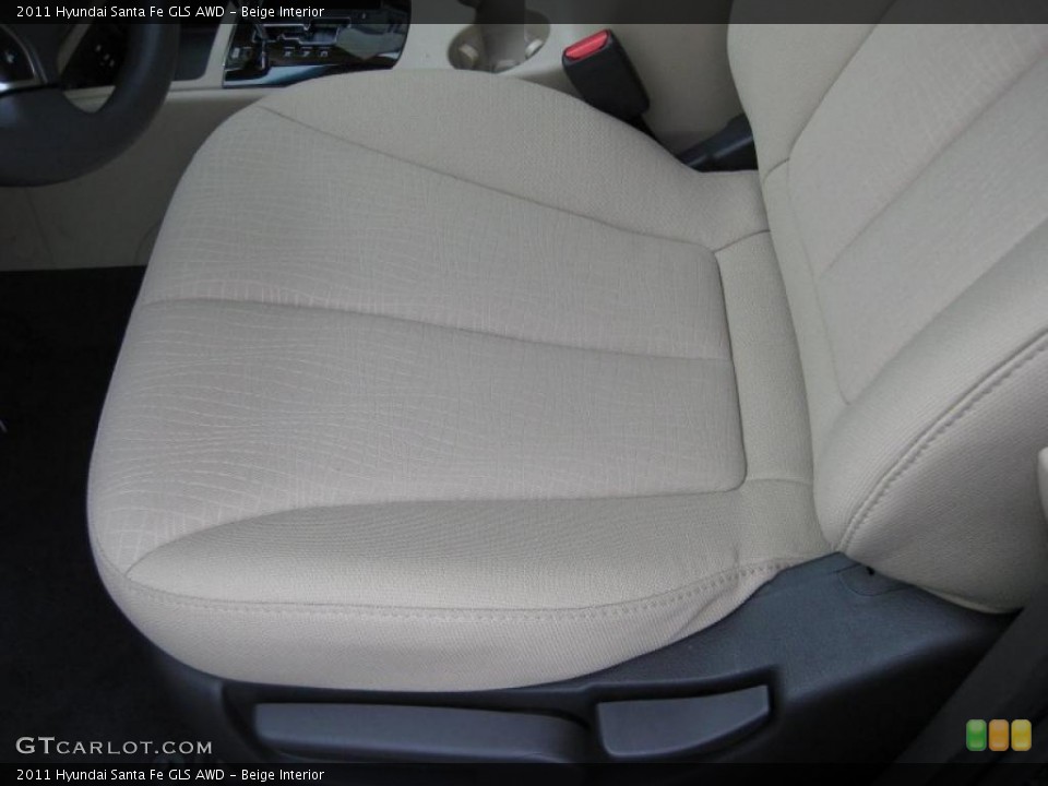 Beige Interior Photo for the 2011 Hyundai Santa Fe GLS AWD #41742058