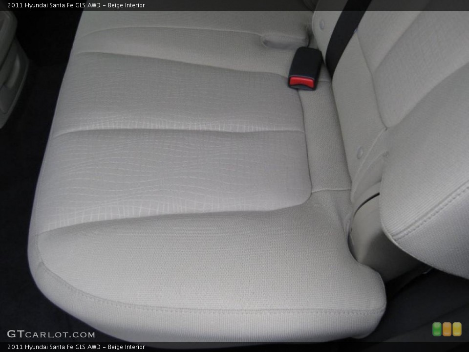 Beige Interior Photo for the 2011 Hyundai Santa Fe GLS AWD #41742091