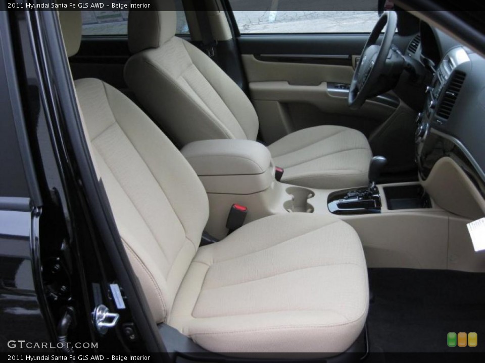 Beige Interior Photo for the 2011 Hyundai Santa Fe GLS AWD #41742111