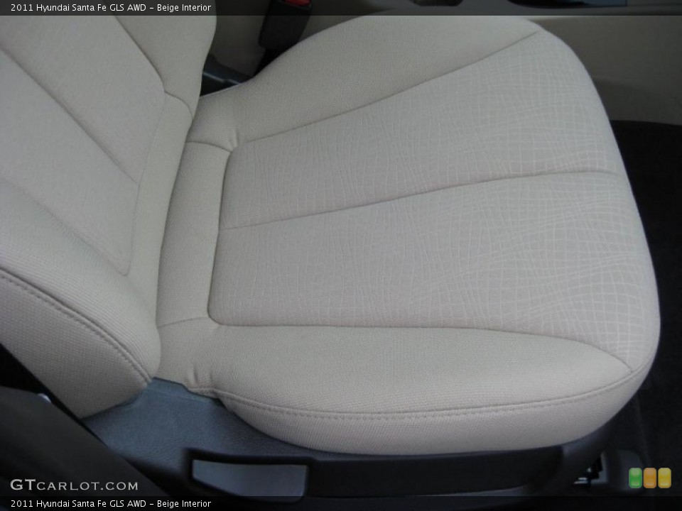 Beige Interior Photo for the 2011 Hyundai Santa Fe GLS AWD #41742120