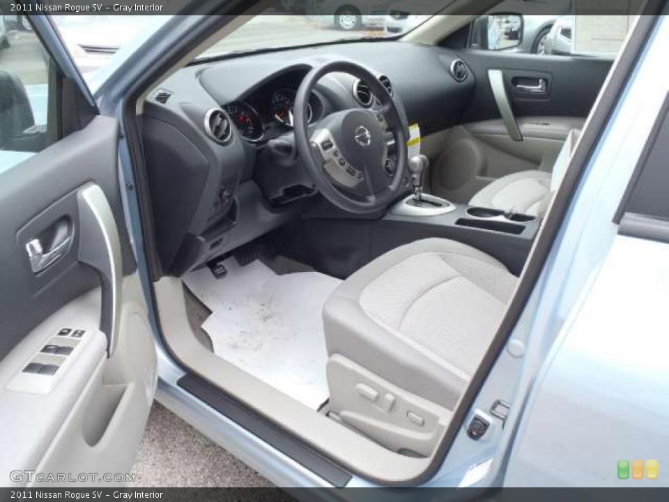 Gray Interior Photo for the 2011 Nissan Rogue SV #41748155