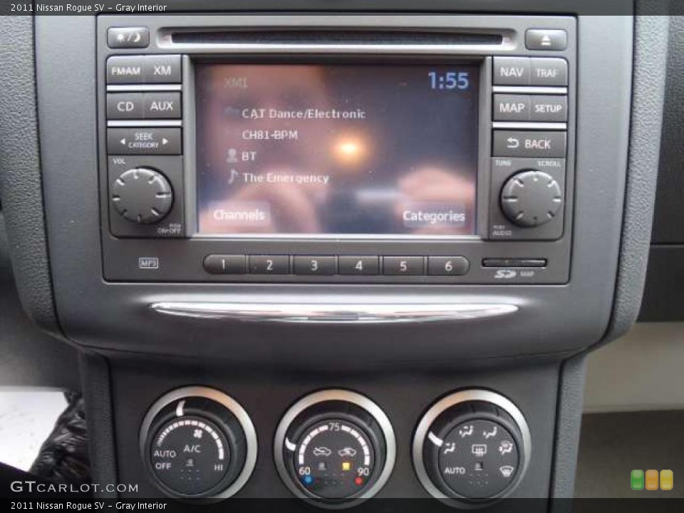 Gray Interior Controls for the 2011 Nissan Rogue SV #41748215