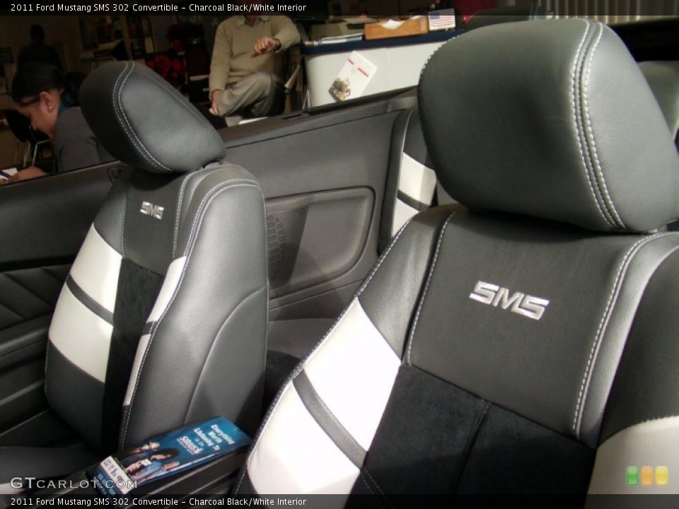 Charcoal Black/White Interior Photo for the 2011 Ford Mustang SMS 302 Convertible #41748359