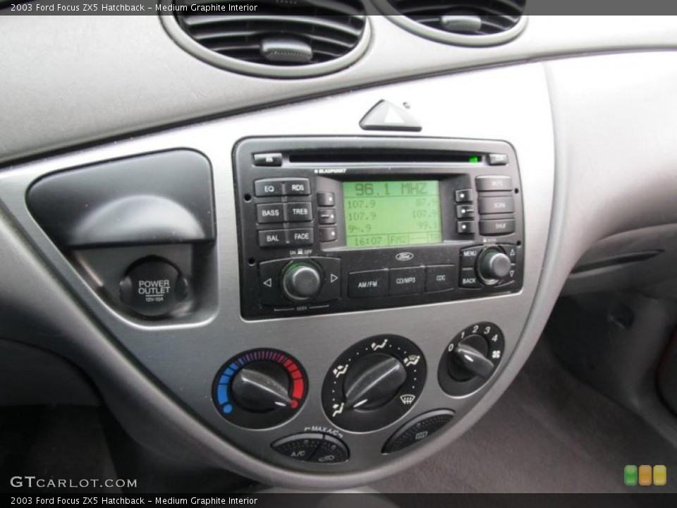 Medium Graphite Interior Controls for the 2003 Ford Focus ZX5 Hatchback #41749281