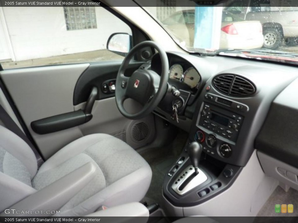 Gray Interior Photo for the 2005 Saturn VUE  #41751464