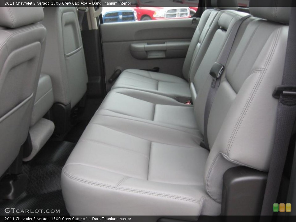 Dark Titanium Interior Photo for the 2011 Chevrolet Silverado 1500 Crew Cab 4x4 #41751536