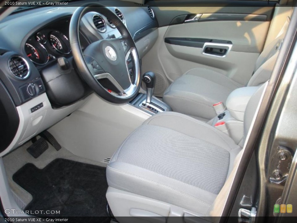 Gray Interior Photo for the 2010 Saturn VUE XE #41758965