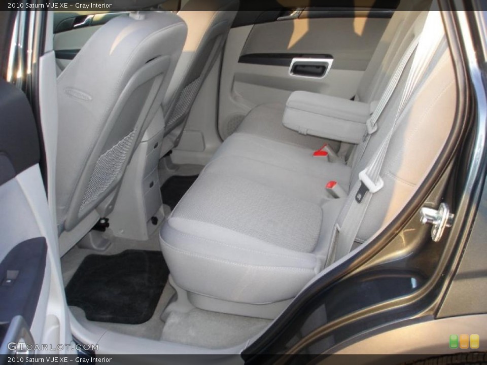 Gray Interior Photo for the 2010 Saturn VUE XE #41758985