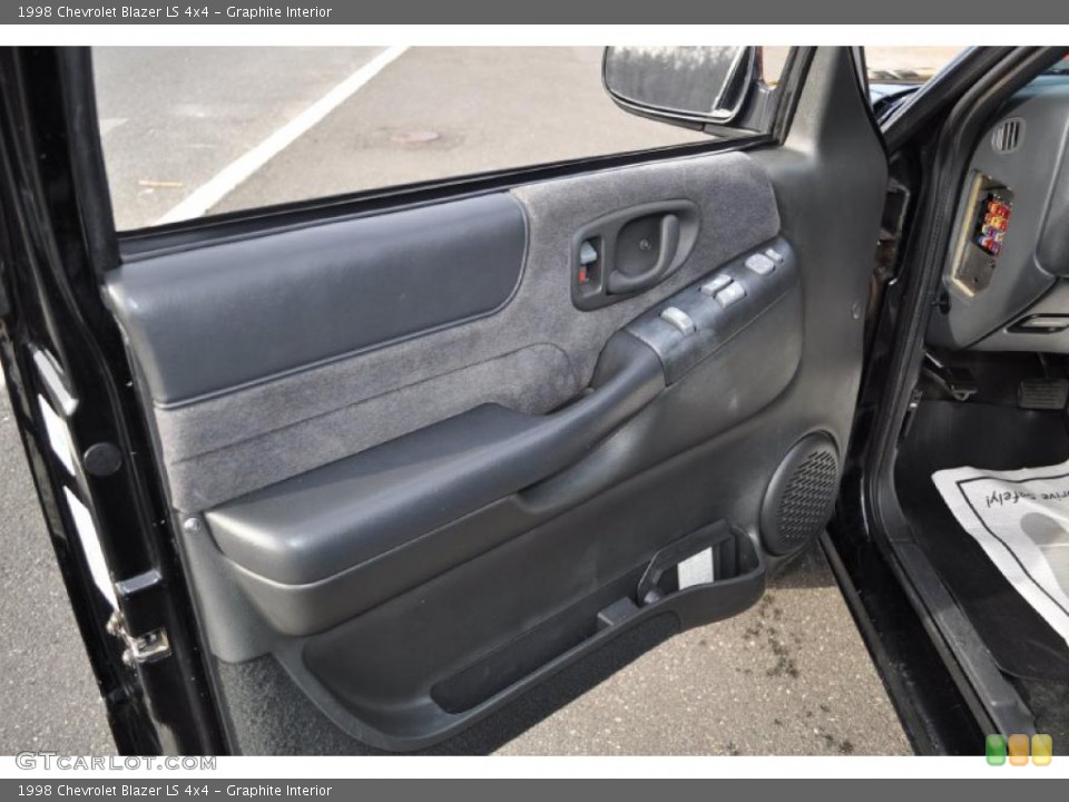 Graphite Interior Door Panel for the 1998 Chevrolet Blazer LS 4x4 #41771581