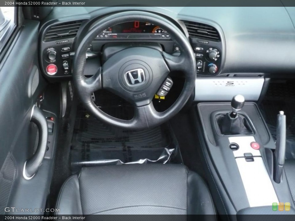 Black Interior Photo for the 2004 Honda S2000 Roadster #41772541