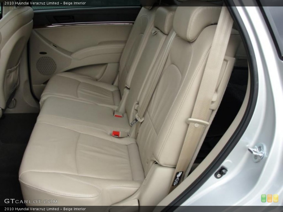Beige Interior Photo for the 2010 Hyundai Veracruz Limited #41779761